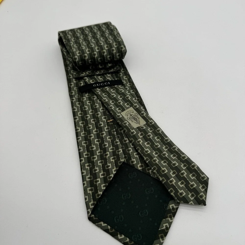 Gucci Green Geometric Silk Tie‎ 4 Inch 58 Inch Made In Italy Luxury